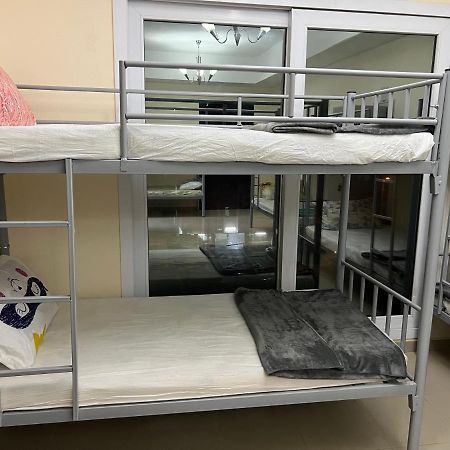 Grand Pearl Hostel For Boys Dubaj Zewnętrze zdjęcie