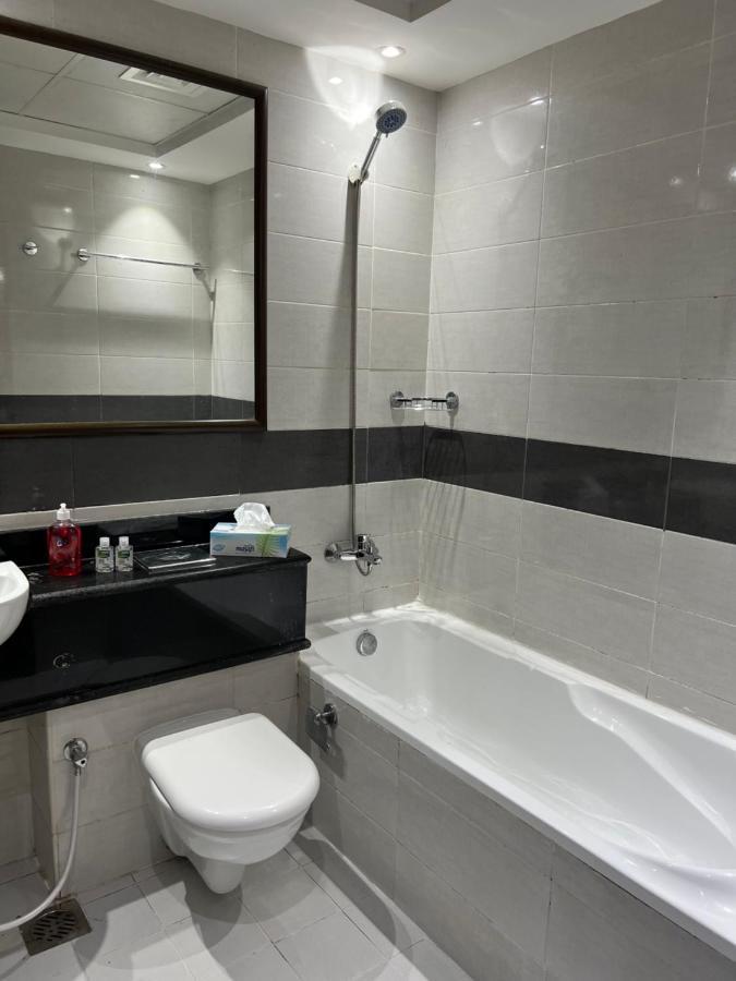 Grand Pearl Hostel For Boys Dubaj Zewnętrze zdjęcie