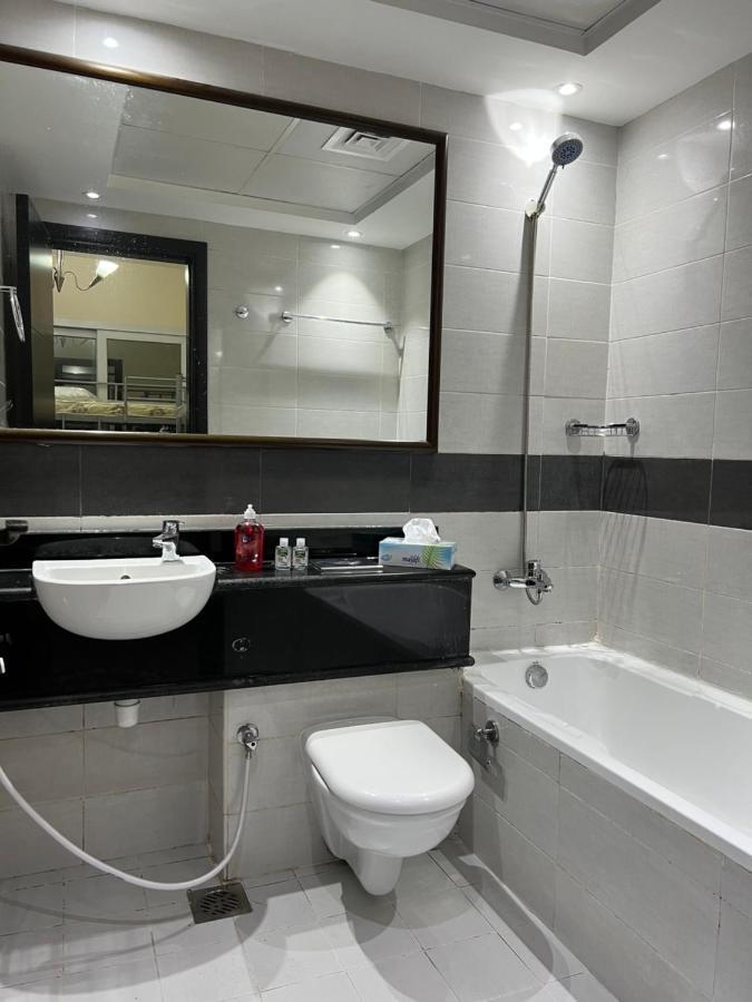 Grand Pearl Hostel For Boys Dubaj Zewnętrze zdjęcie